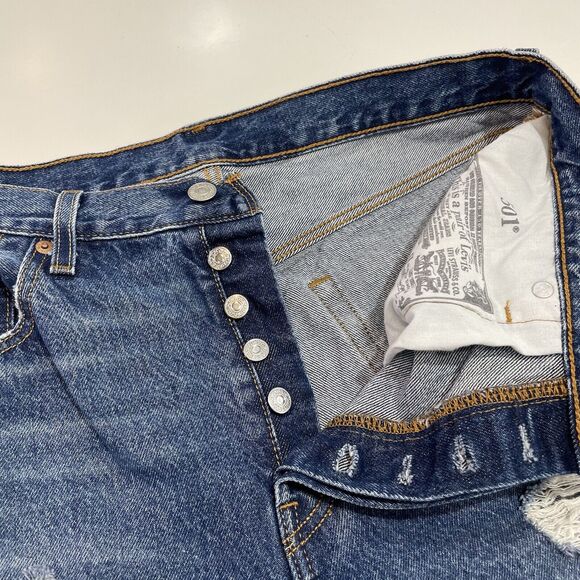 Levi’s Strauss Men’s 501 Jeans Button Fly Straight Leg Blue Distressed 31x30 - Picture 6 of 11